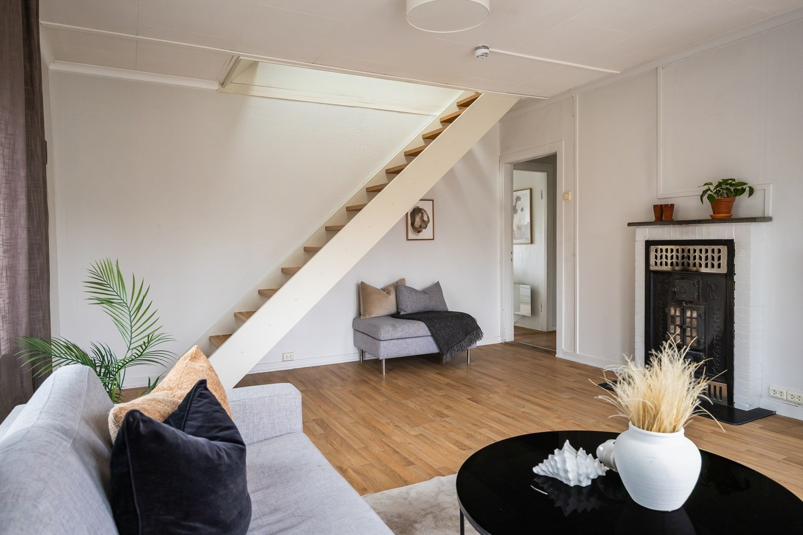 Leiligheten varmes opp via varmepumpe og elektrisk. Galleribilde