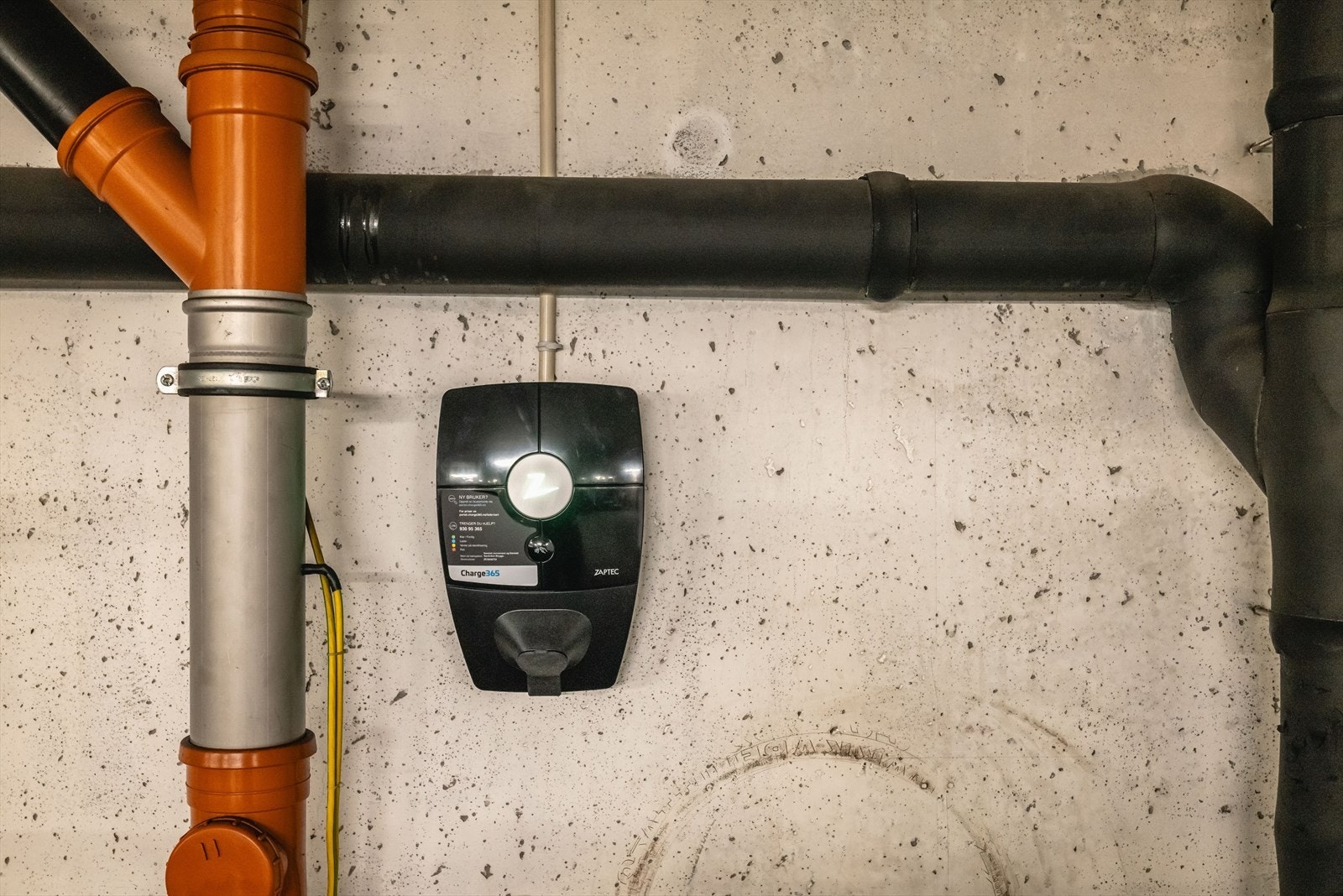 Zaptec lading fra Charge365 Galleribilde