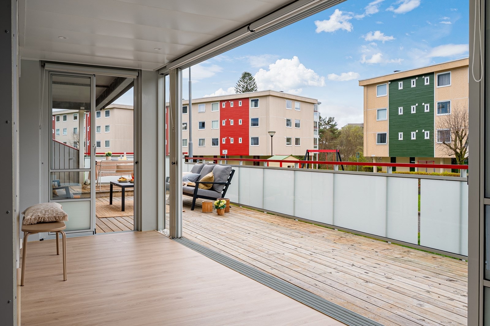 - Leiligheten har et BRA-i på 40m² og inneholder entré, bad, stue/kjøkken og soverom - Galleribilde