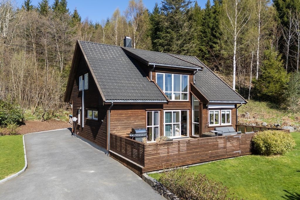 Vi ønsker velkommen til visning av en flott enebolig - Husk påmelding! Galleribilde