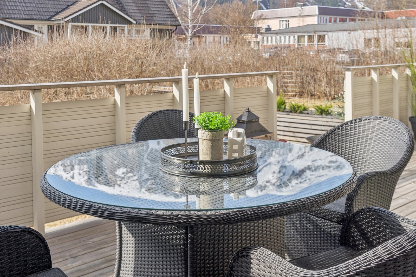 Sokkelterrasse med utsikt til Øyfjellet Galleribilde