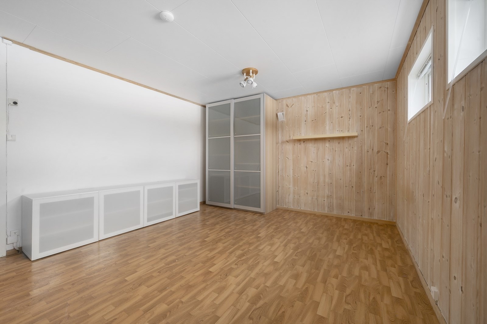 Romslig hobbyrom Galleribilde