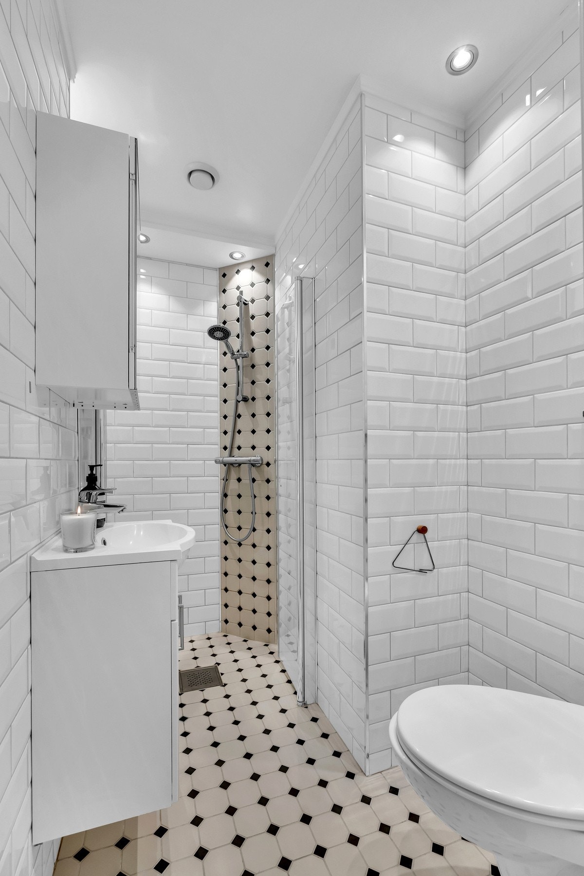 Badet ble oppgradert i 2016 og fremstår som funksjonelt og pent. Galleribilde