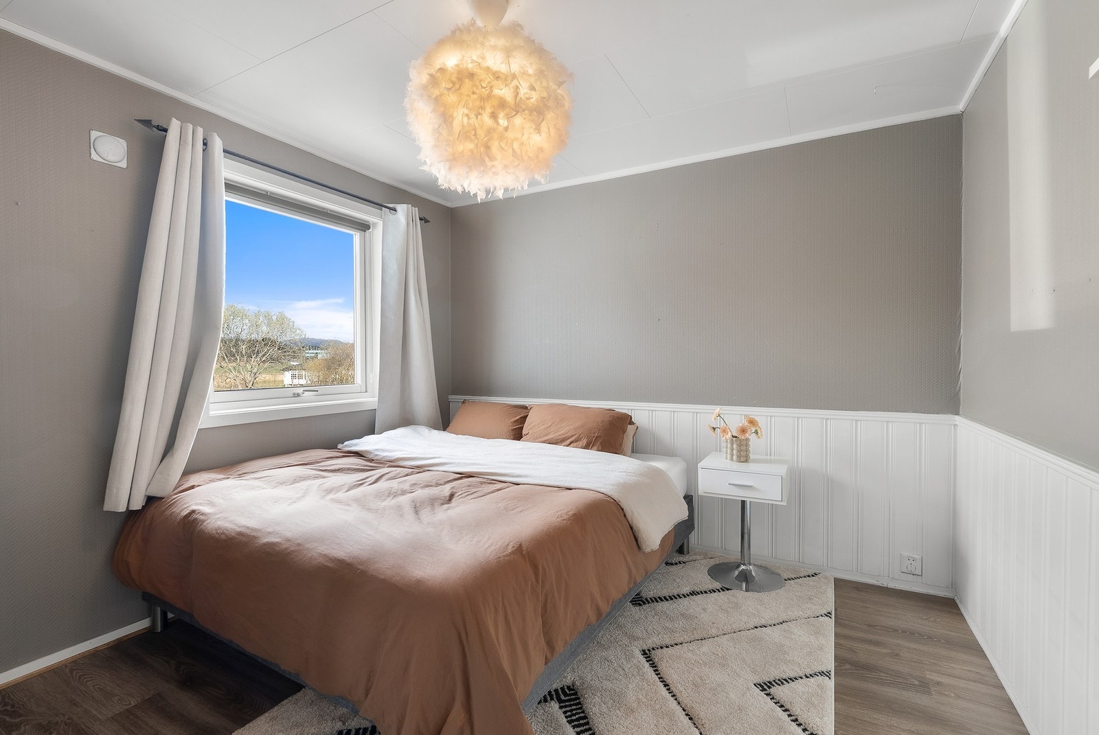 Soverom nr. 1 i god størrelse Galleribilde