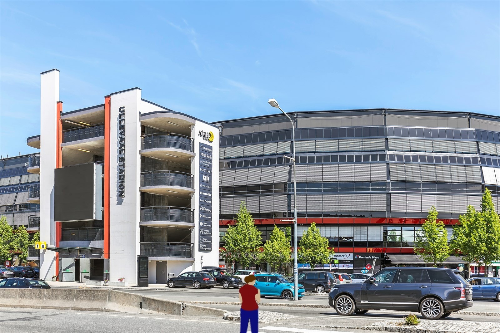 Ved Ullevål Stadion finner du et bredt servicetilbud, inkludert treningssenteret Fresh Fitness, kun få minutter unna. Galleribilde
