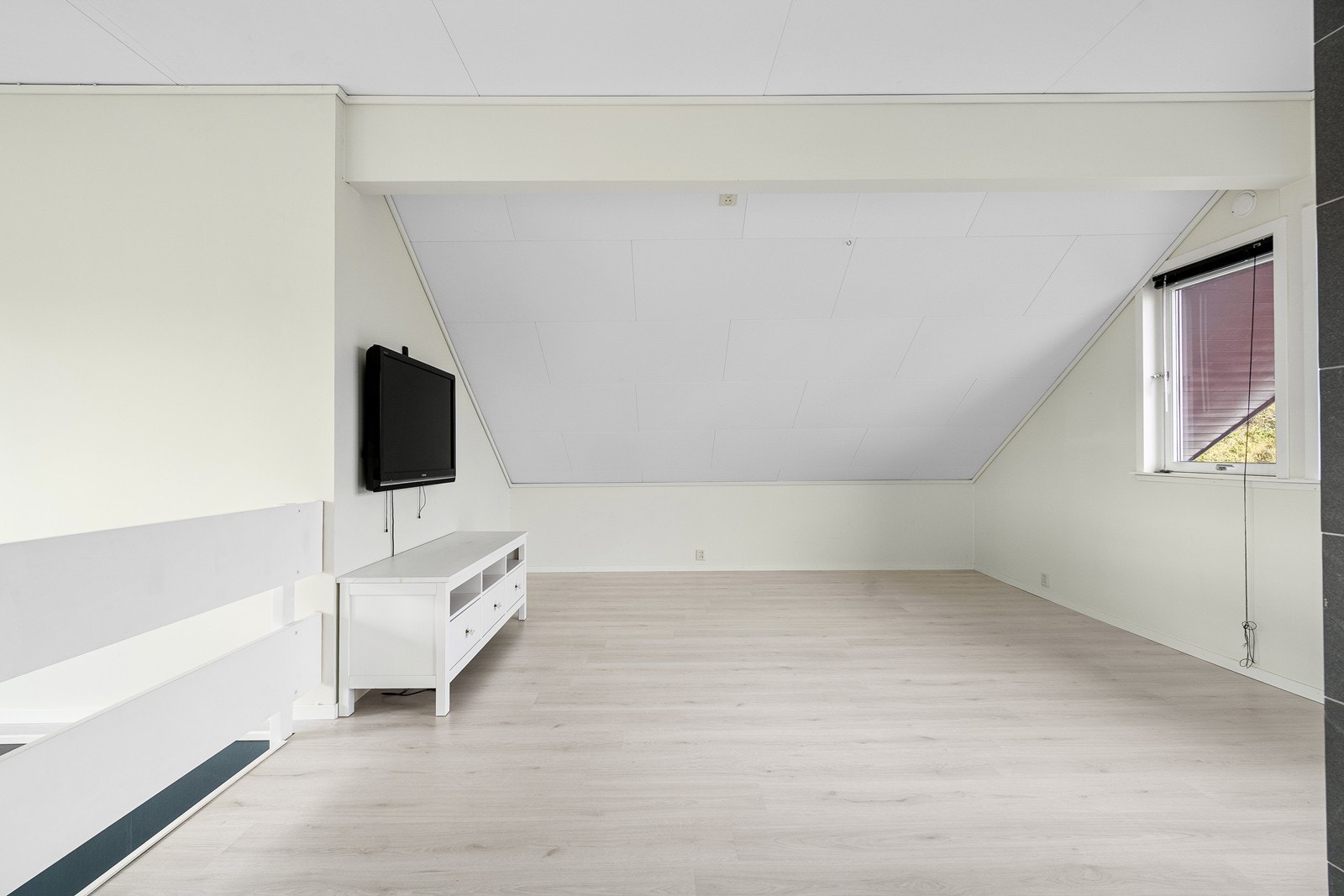 Perfekt til en ekstra TV-stue eller lekestue til barna. Galleribilde