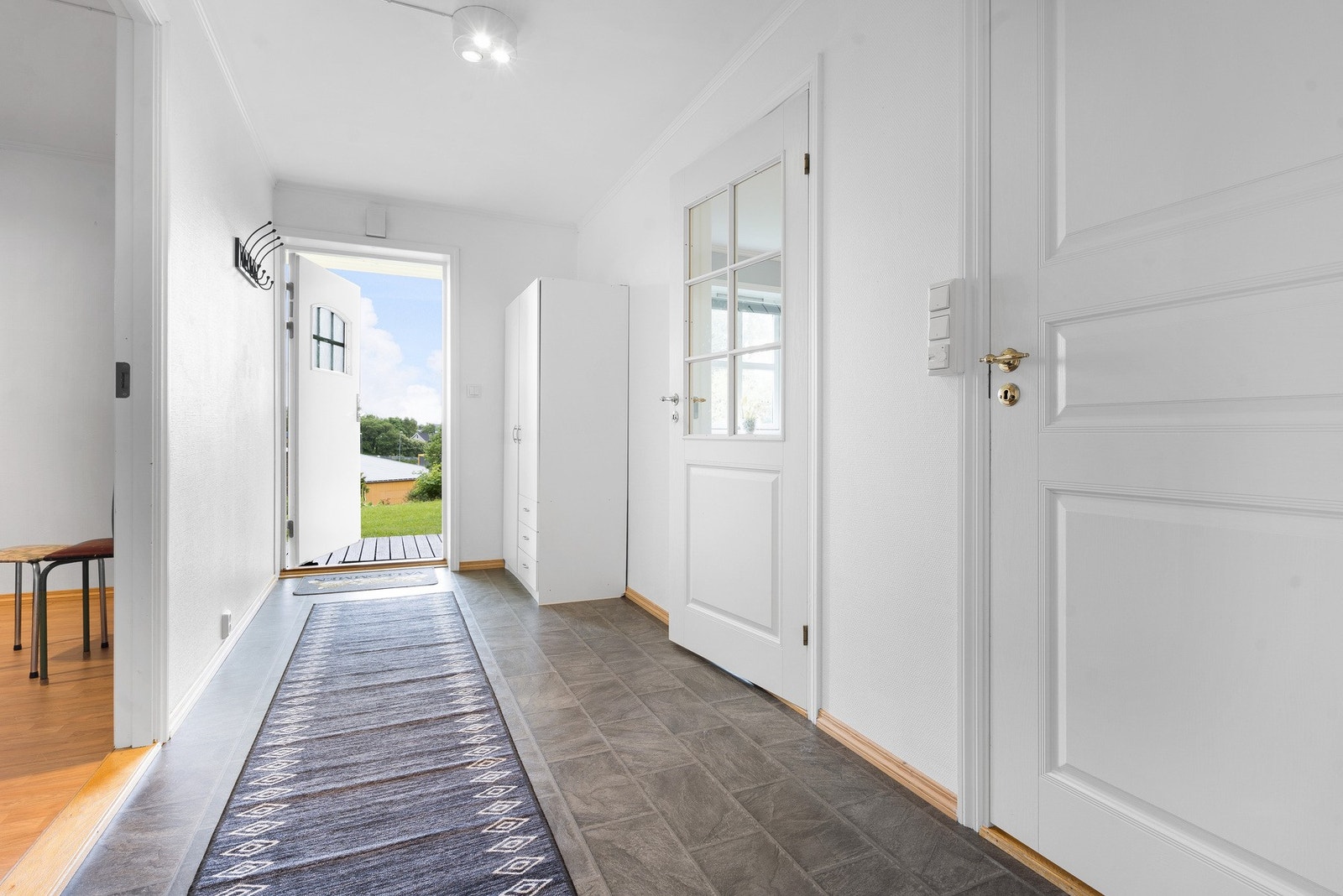 Utleiedelen er pr. i dag utleid til kr. 13 500,-. Galleribilde