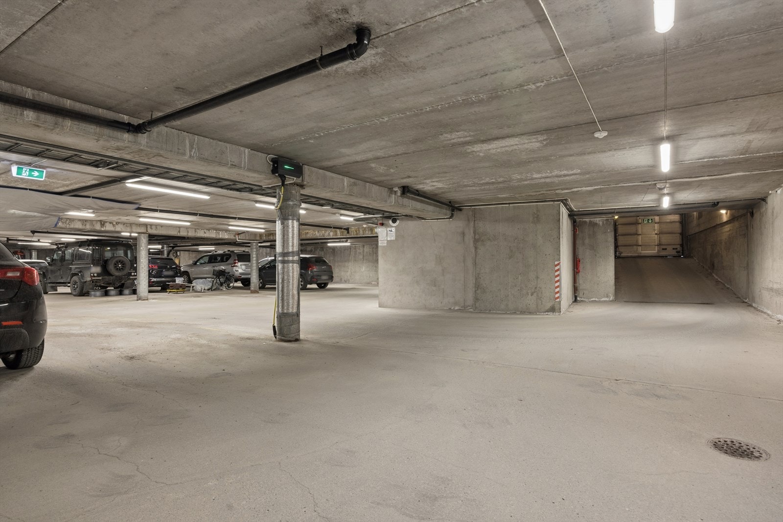 Egen fast parkeringsplass. Galleribilde