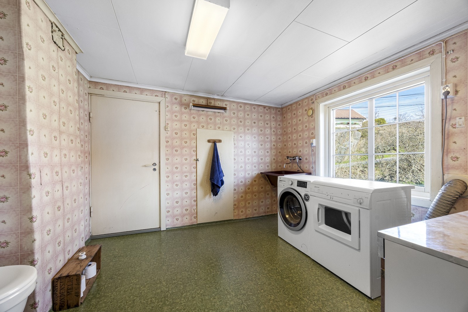 Badet er av romslig størrelse Galleribilde