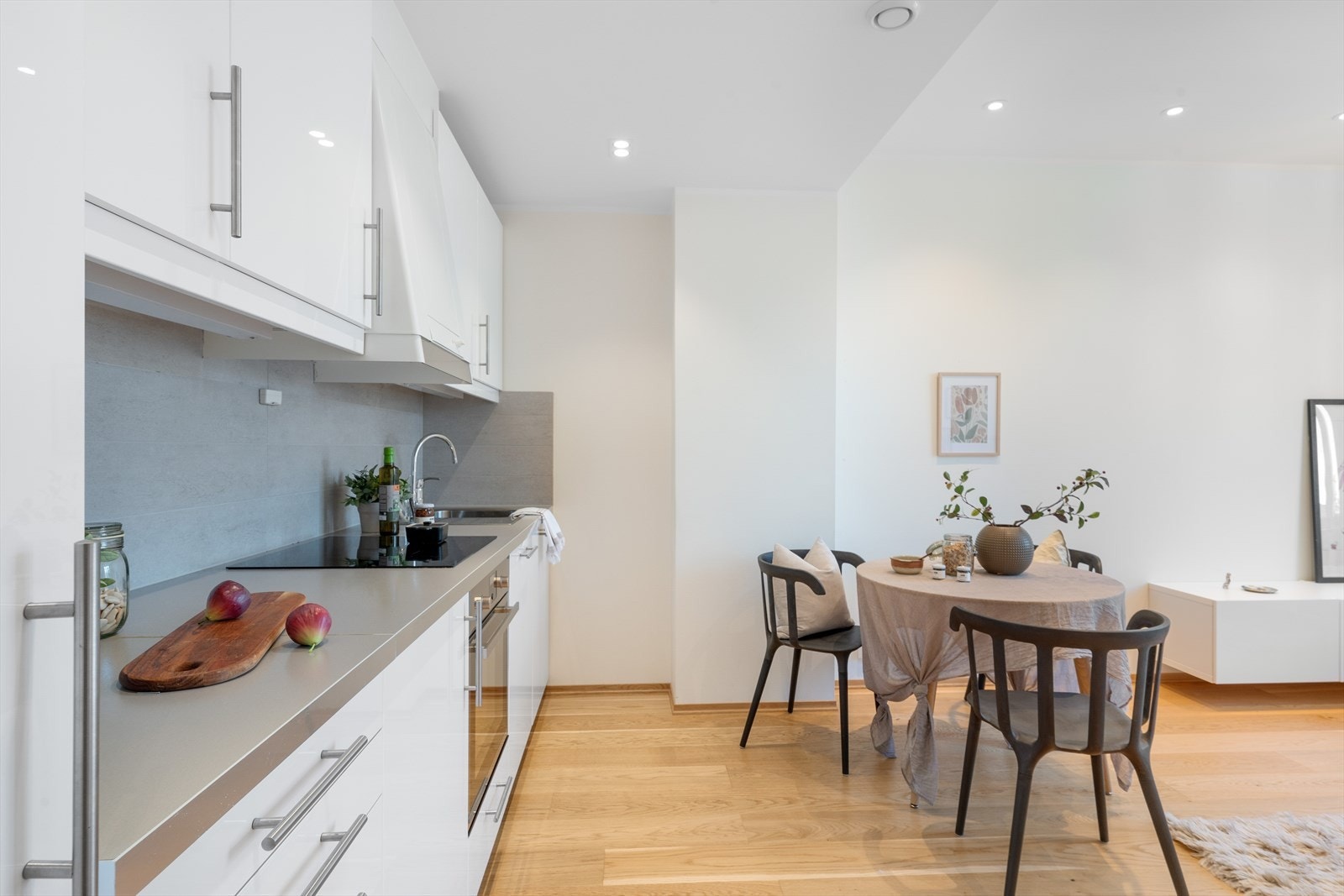 - Leiligheten har balansert ventilasjon, som bidrar til et friskt og sunt inneklima - Galleribilde
