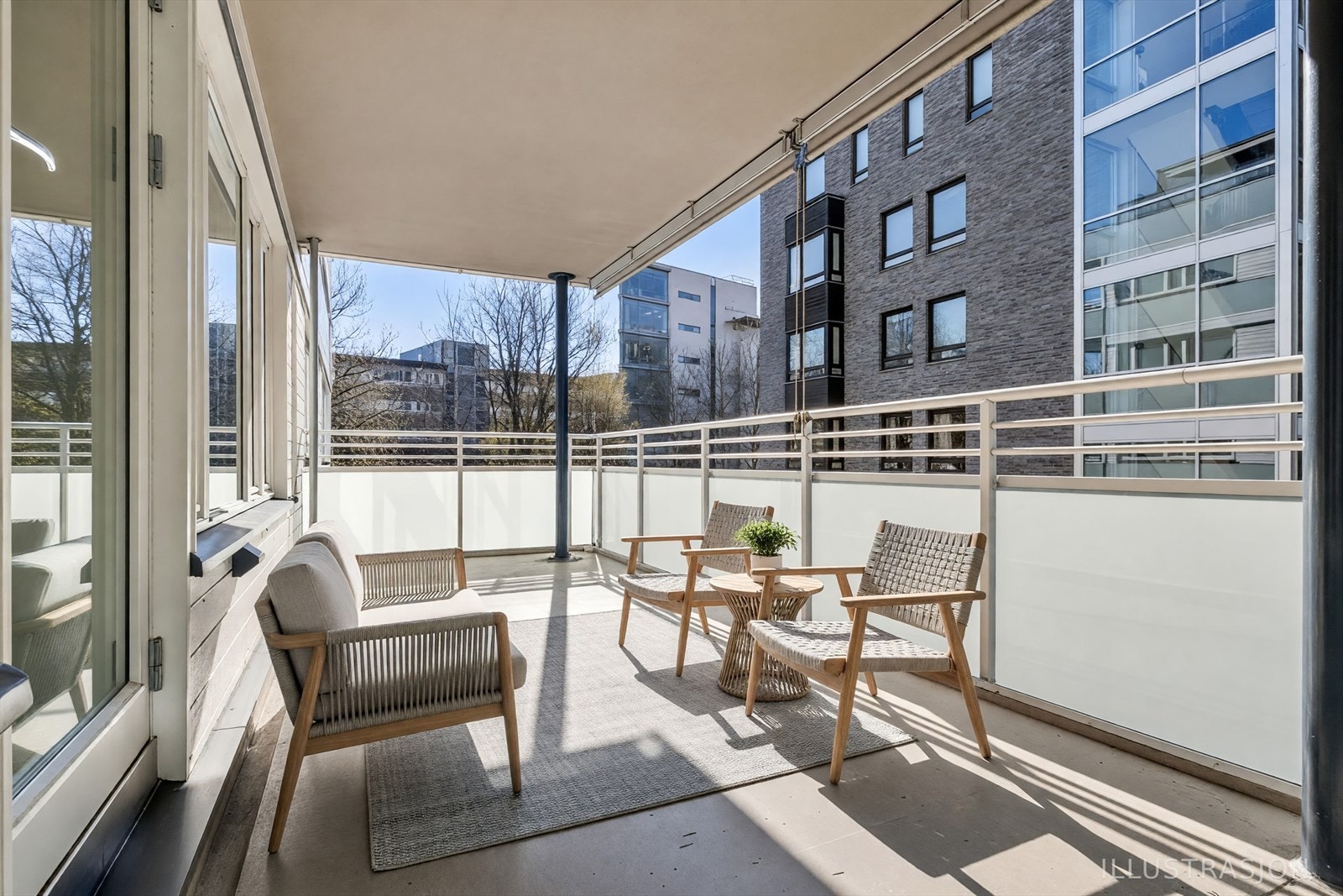 Velkommen til Nedre Skøyen vei 6, presentert av Eirik Aas, DNB Eiendom. Galleribilde