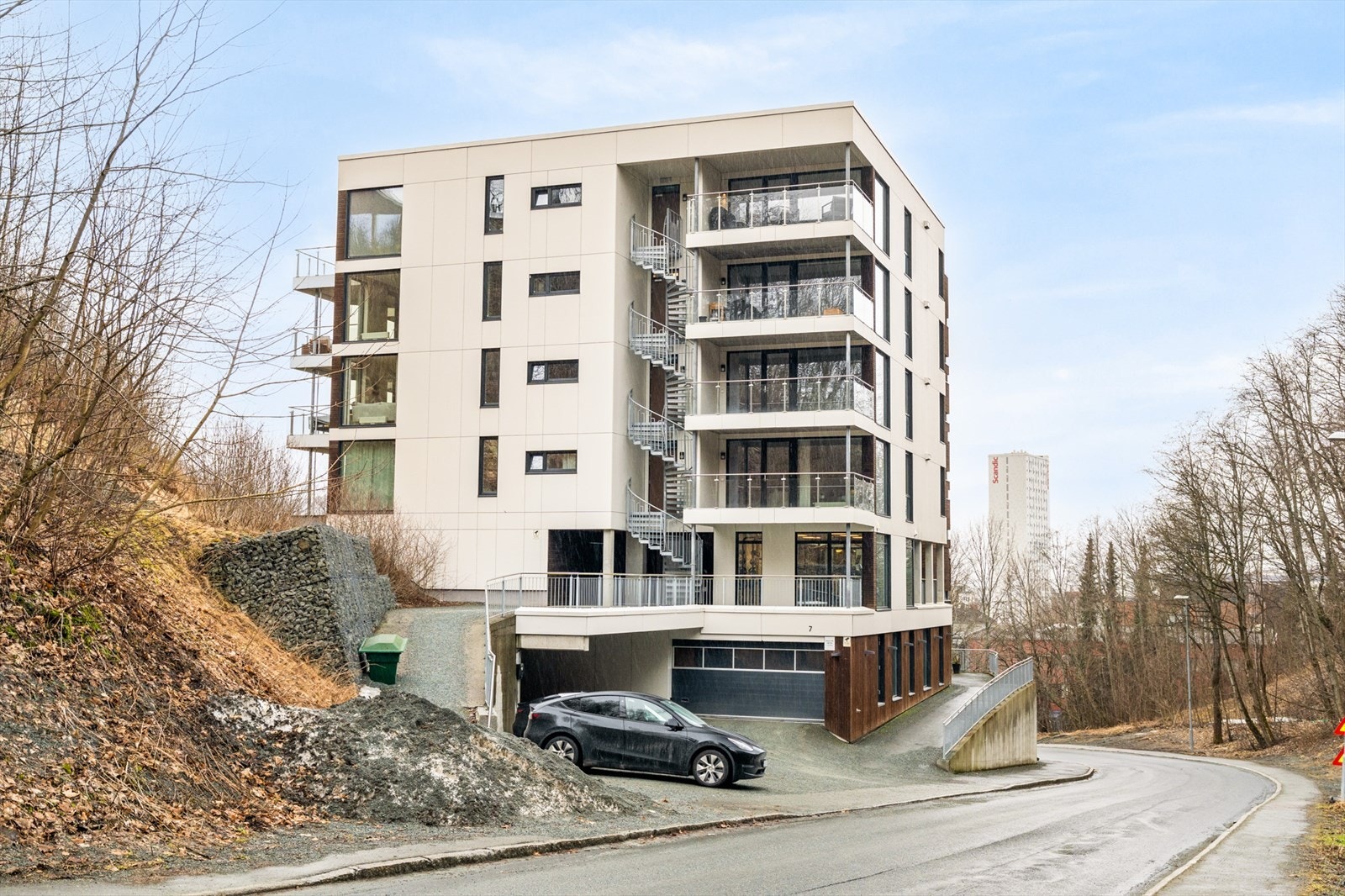 Velstelt og innbyende fasade. Galleribilde