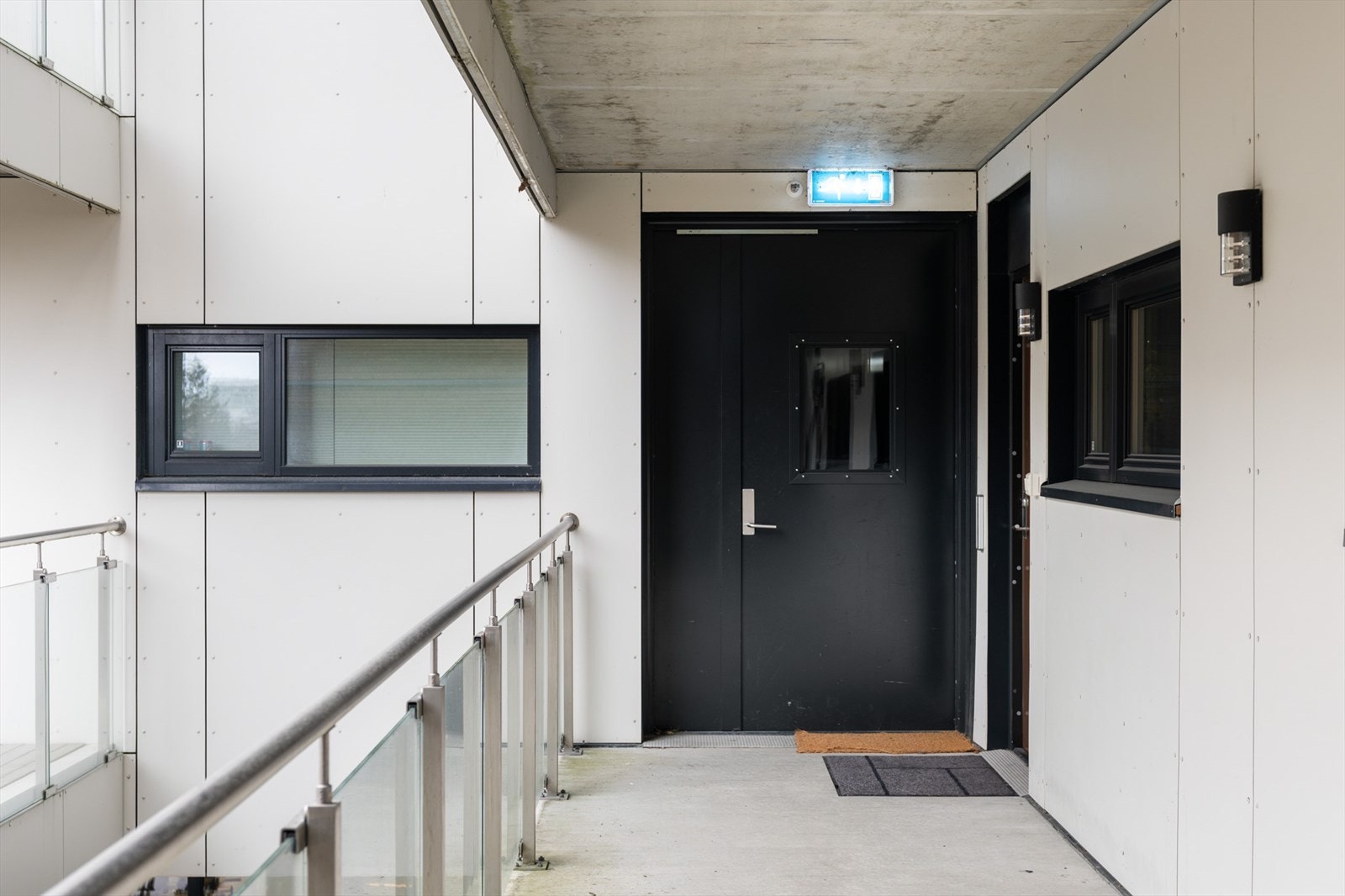 Inngangsparti. Galleribilde