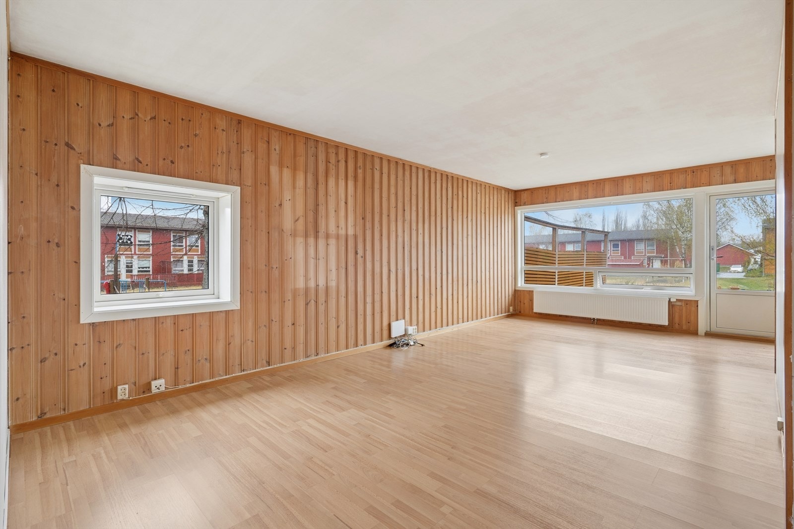 Stor stue på 23,6m² hvor det er mulig å bygge enda et soverom Galleribilde