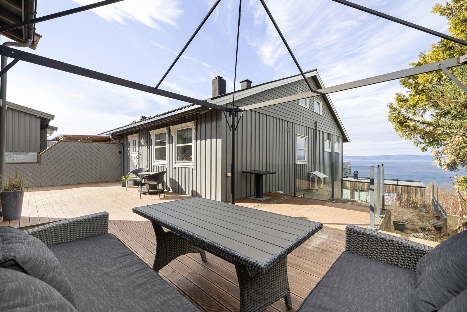 Terrasse på ca. 60 kvm. Galleribilde