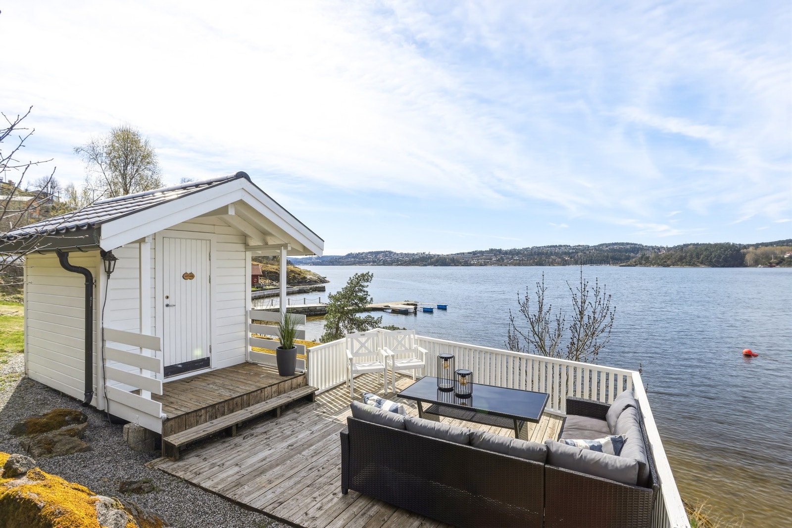 "Guttebua" med egen platting Galleribilde