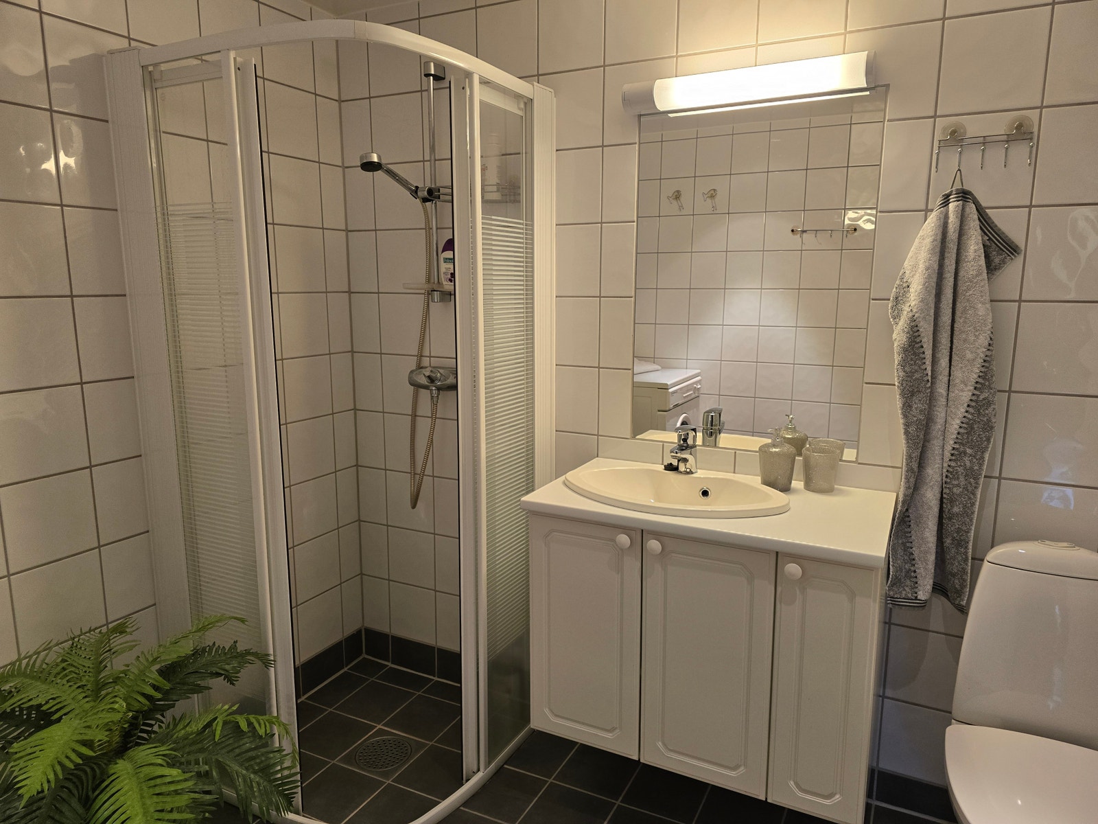 Flislagt bad med varmekabler Galleribilde