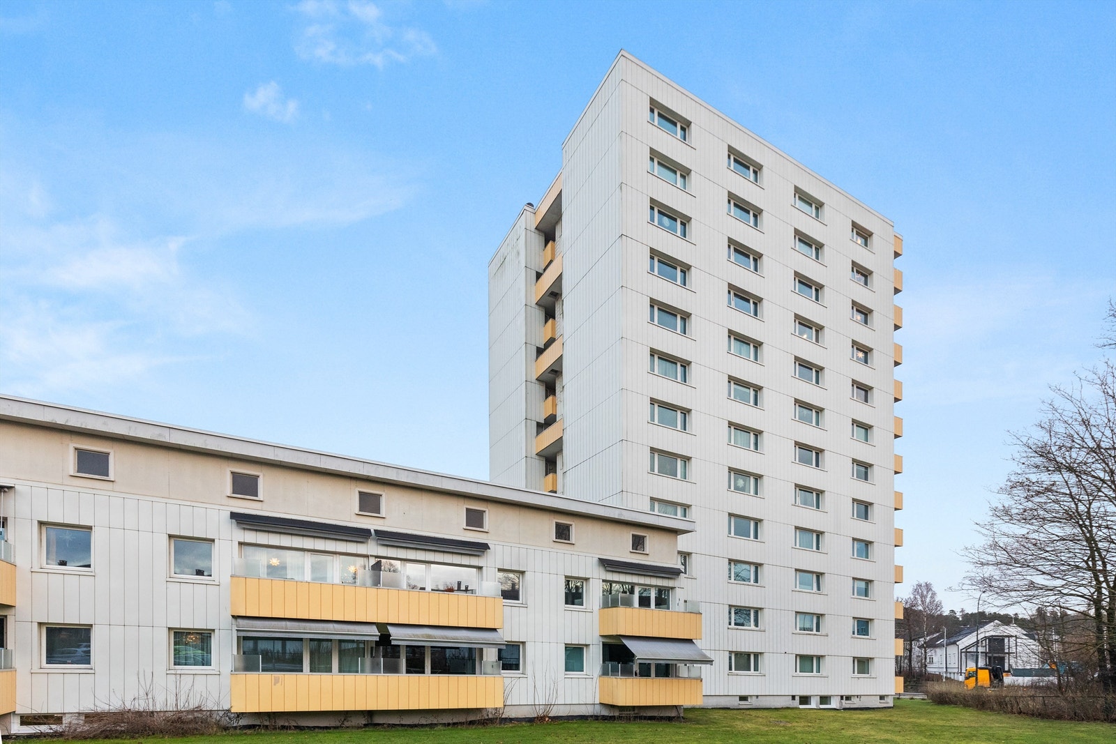 Bygget er en del av Teisenløkka Borettslag og har heisadkomst til etasjene. Galleribilde