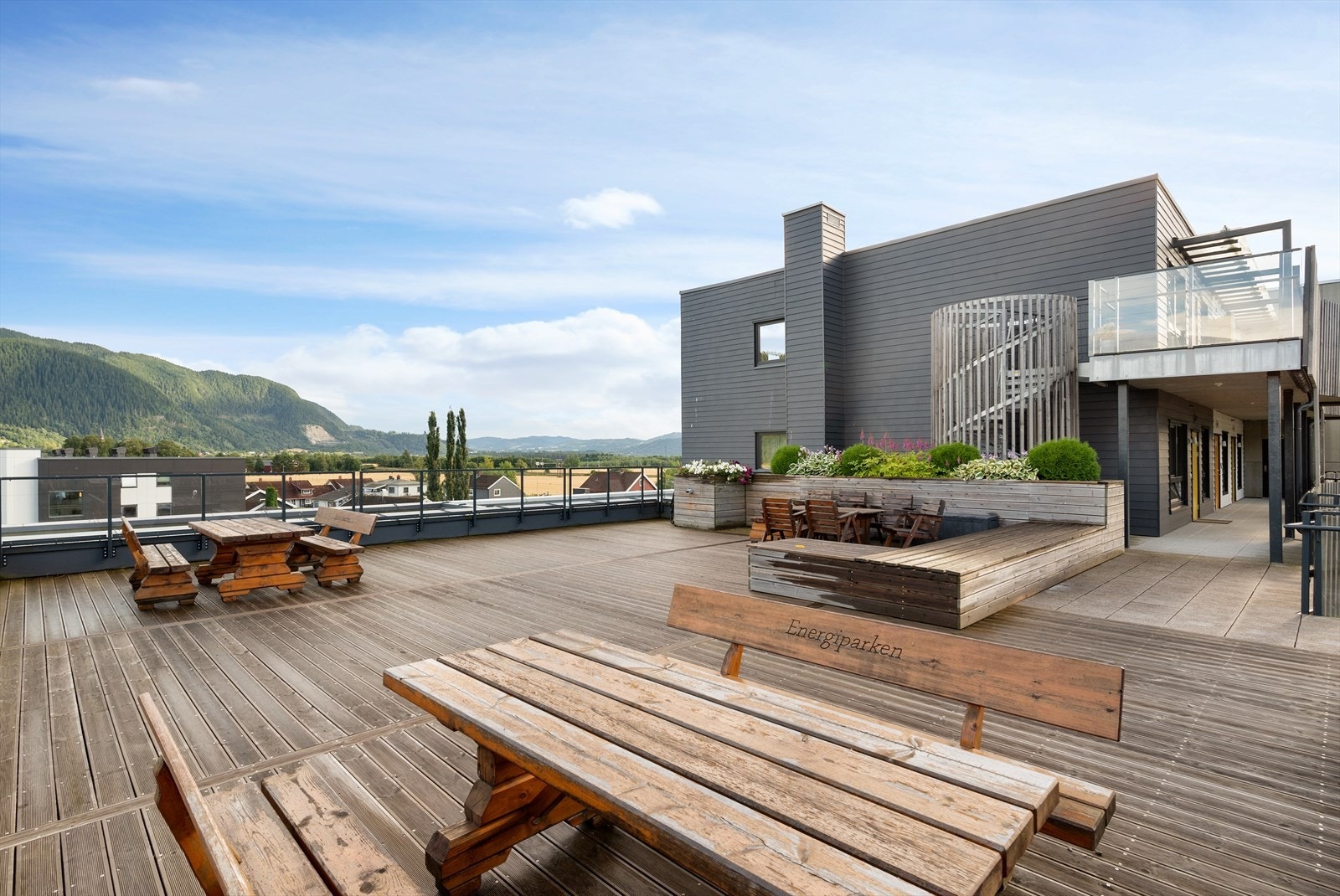 I tillegg har sameiet en felles takterrasse som kan benyttes til hyggelige sammenkomster. Galleribilde