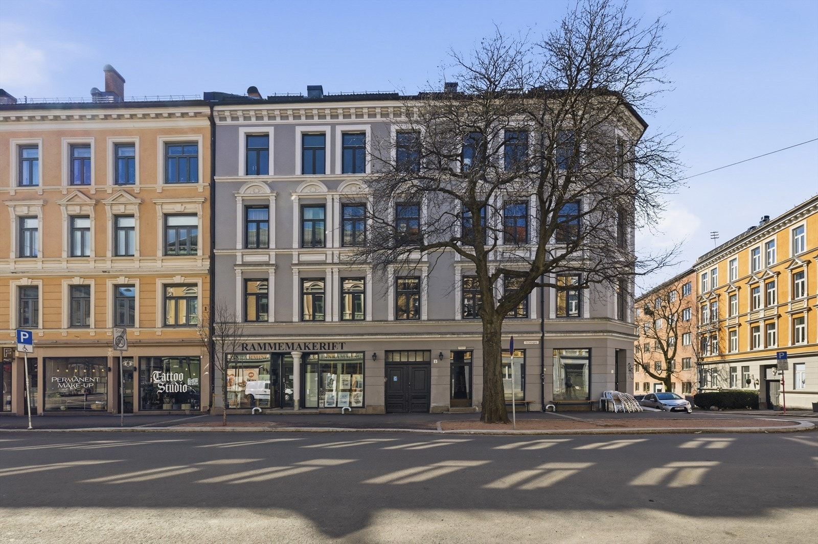 Flott bygård med klassisk fasade i attraktivt og sentralt område. Galleribilde
