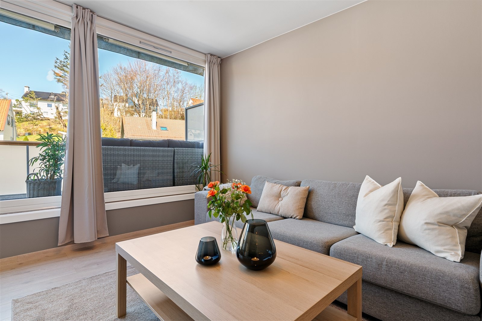 - TV-stuen måler 21,2m² - Galleribilde