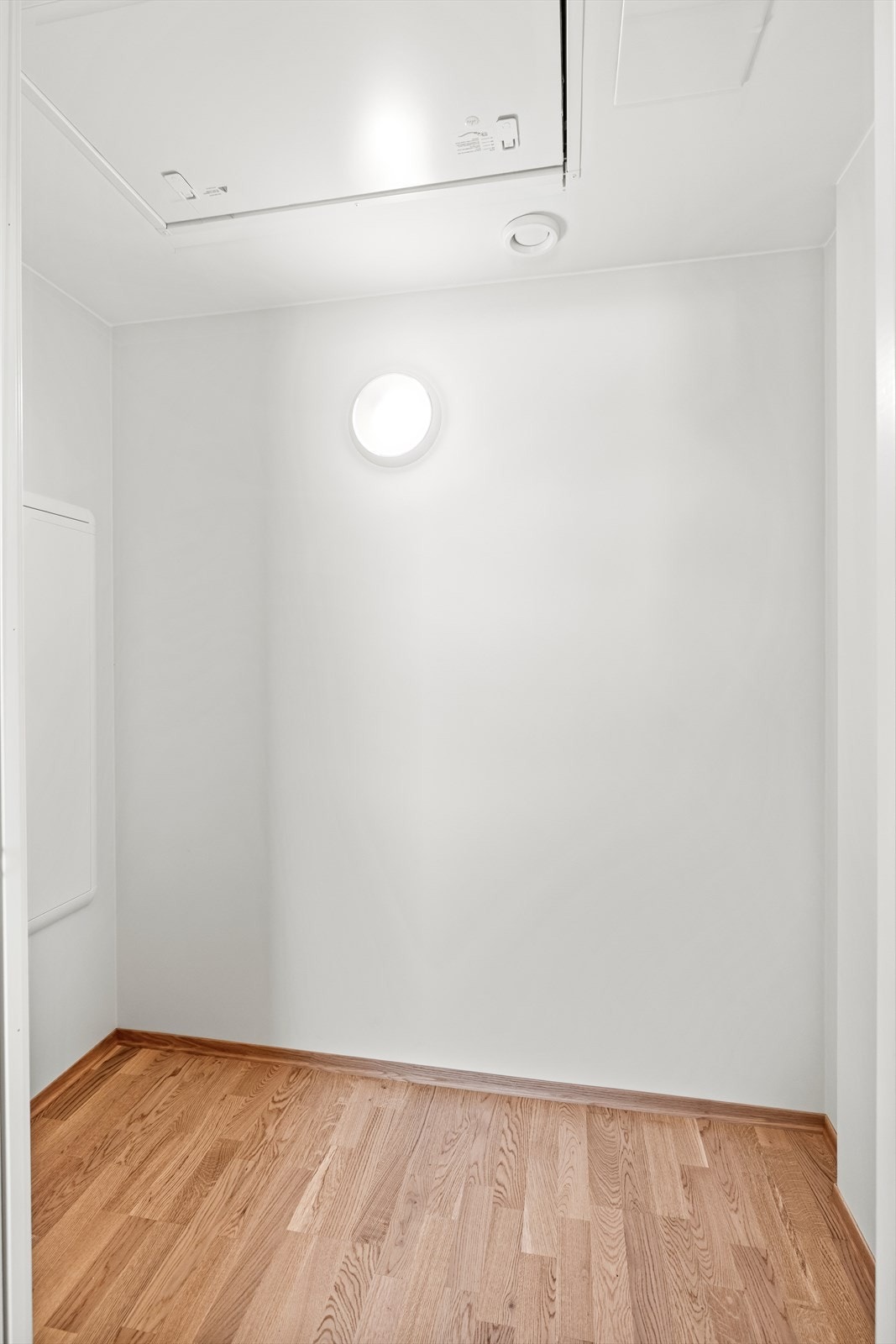 En praktisk innvendig bod gir ekstra lagringsplass. Galleribilde