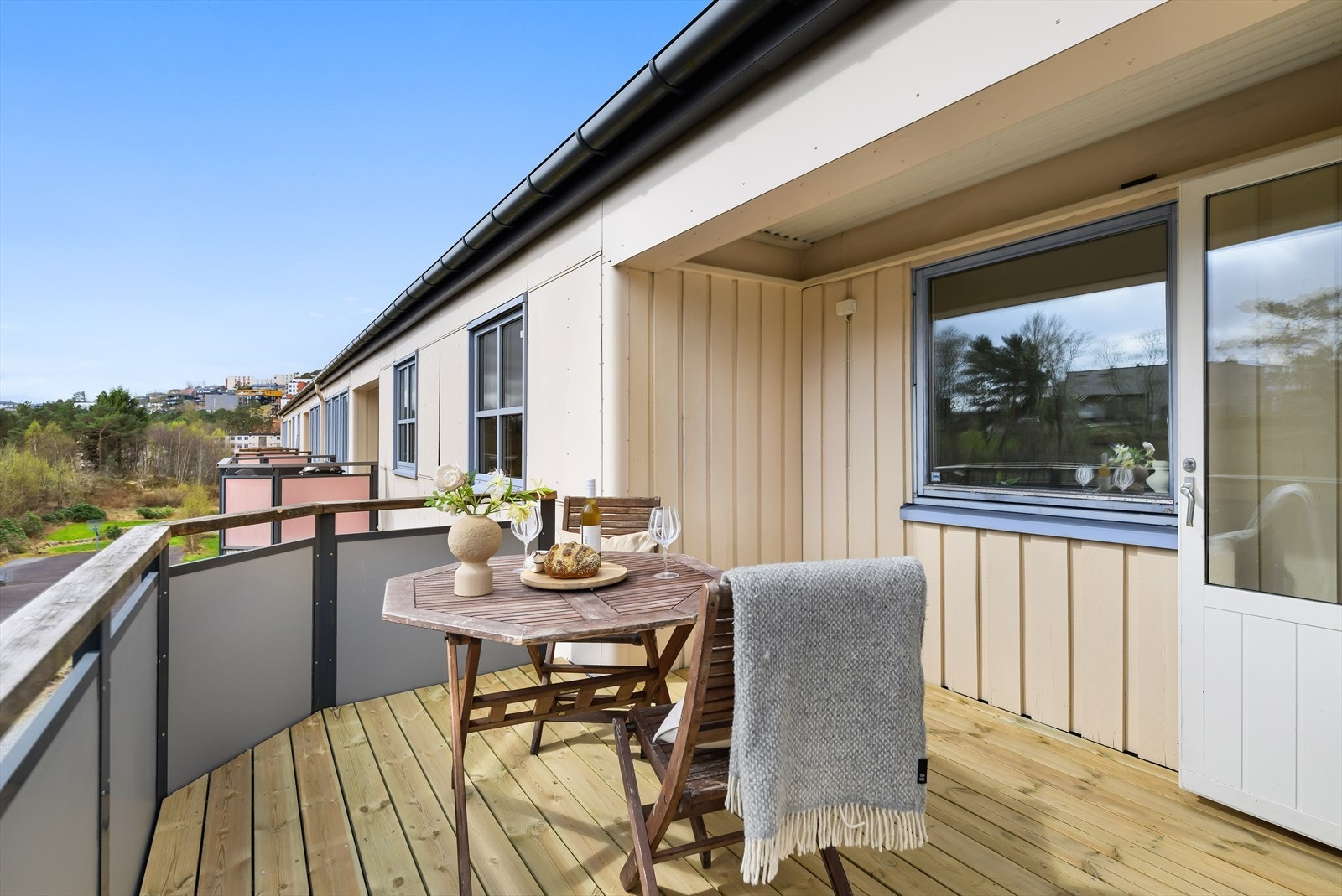 Terrassebord ble oppgradert i år- perfekt for sommeren! Galleribilde