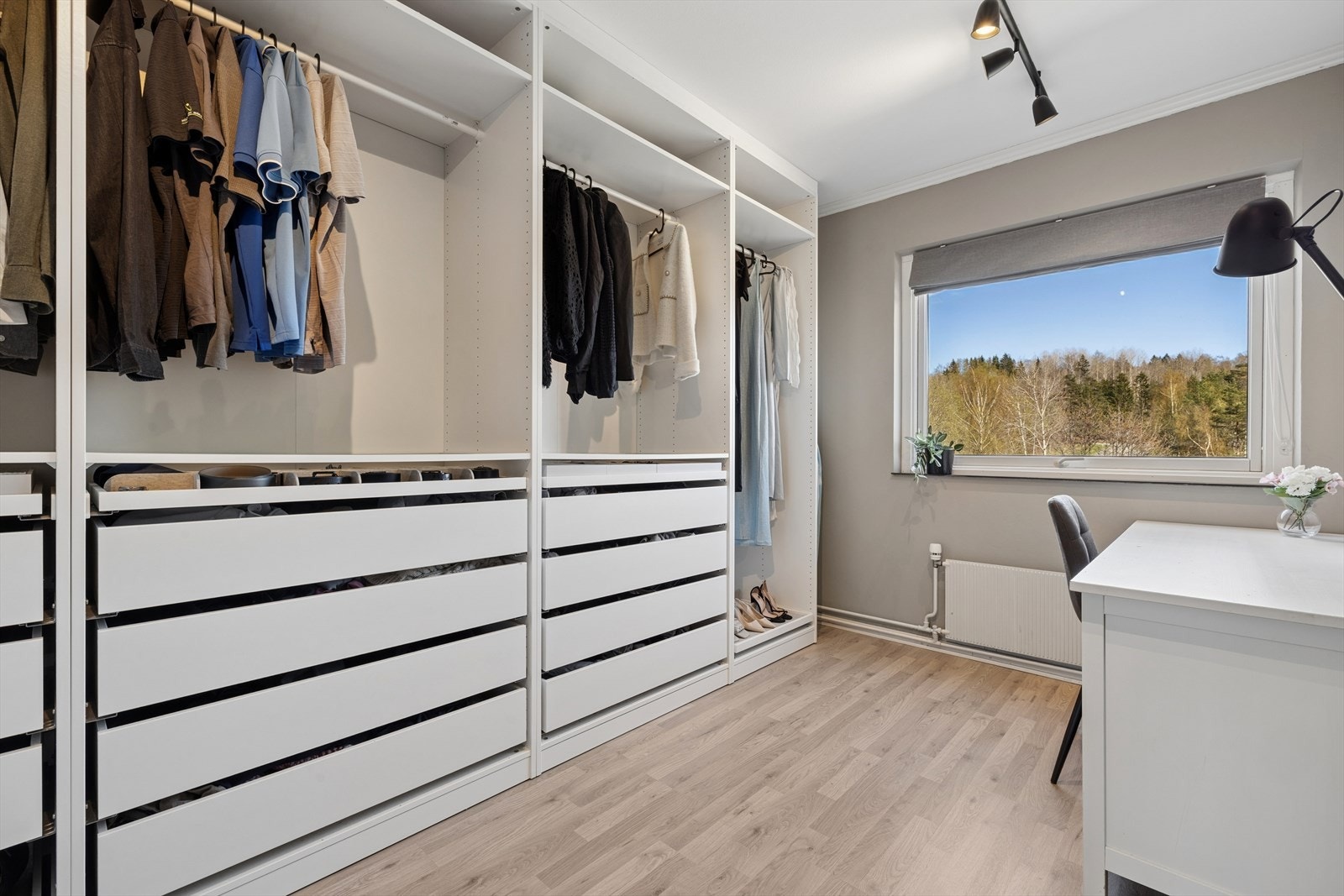 Soverom III benyttes idag som walkin/kontor. Galleribilde