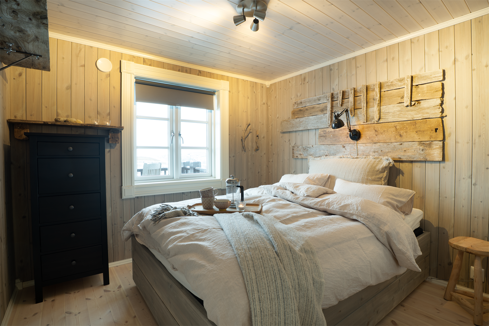 Hovedsoverom med god plass til dobbeltseng. Galleribilde