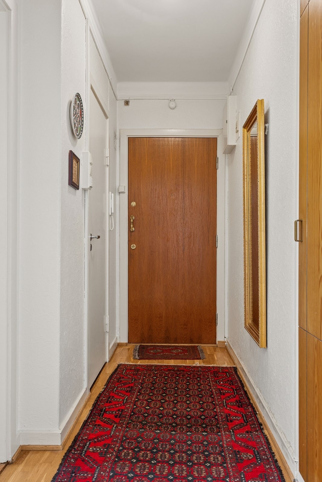 Velkommen inn! Det medfølger to kjellerboder på til sammen 7 m². Galleribilde
