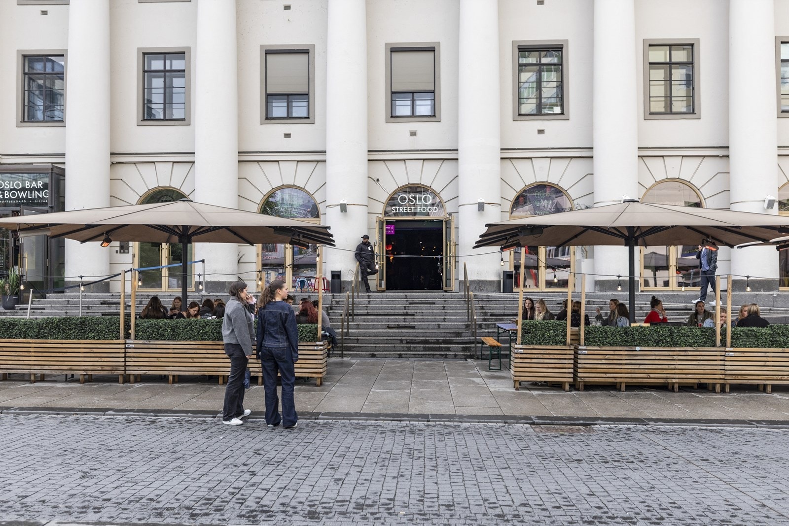 Nærområdet byr på populære matkonsepter, blant annet Oslo Street Food. Galleribilde
