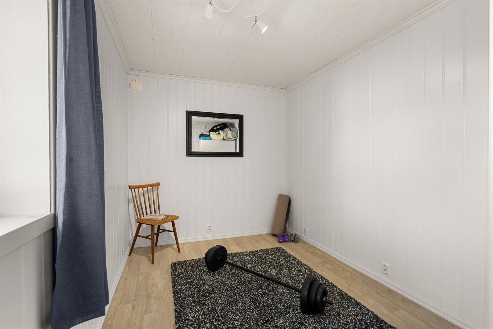 Soverom i dag benyttet som treningsrom. Opprinnelig garasje, ikke omsøkt. Galleribilde