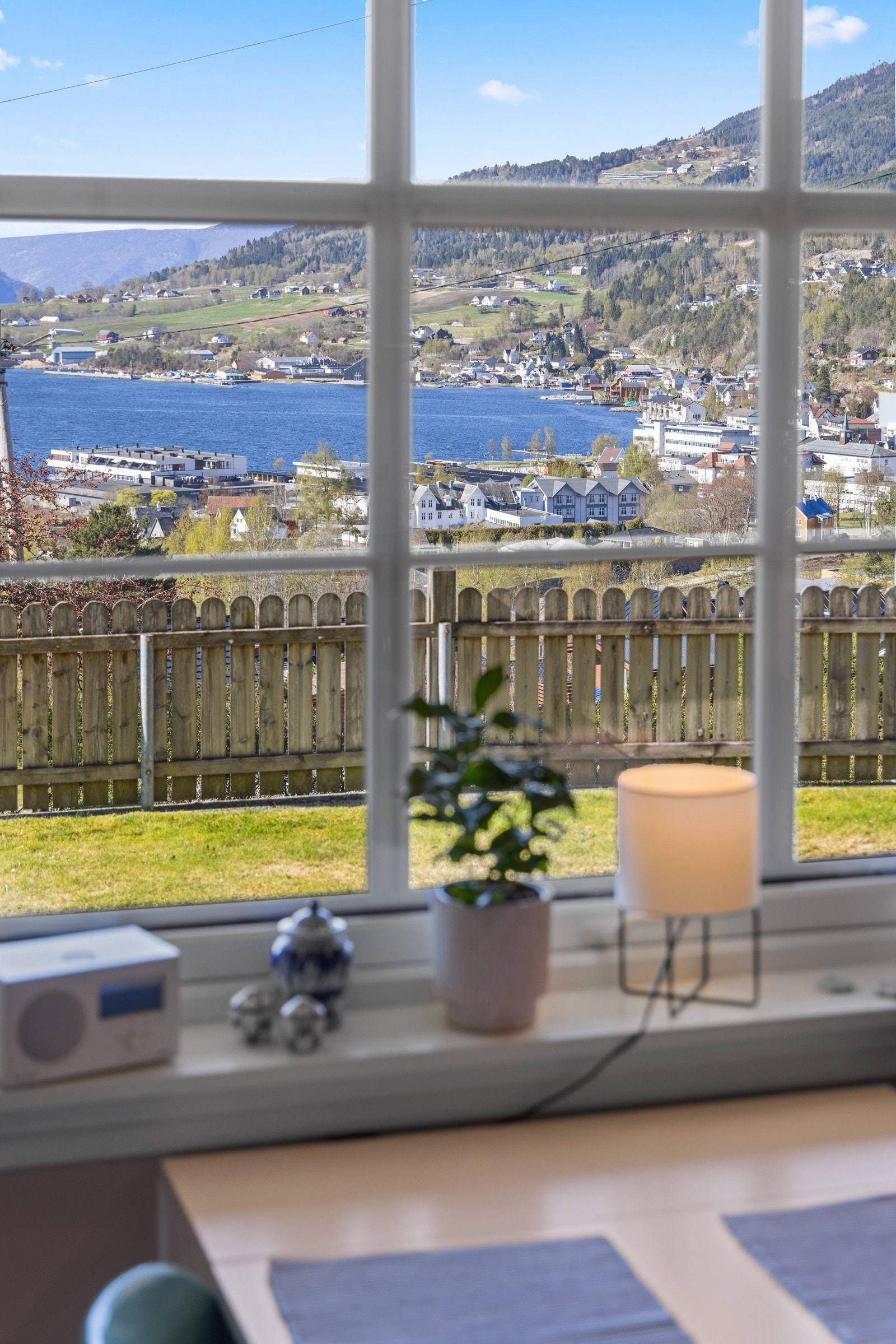 Utsikt frå kjøkkenet Galleribilde