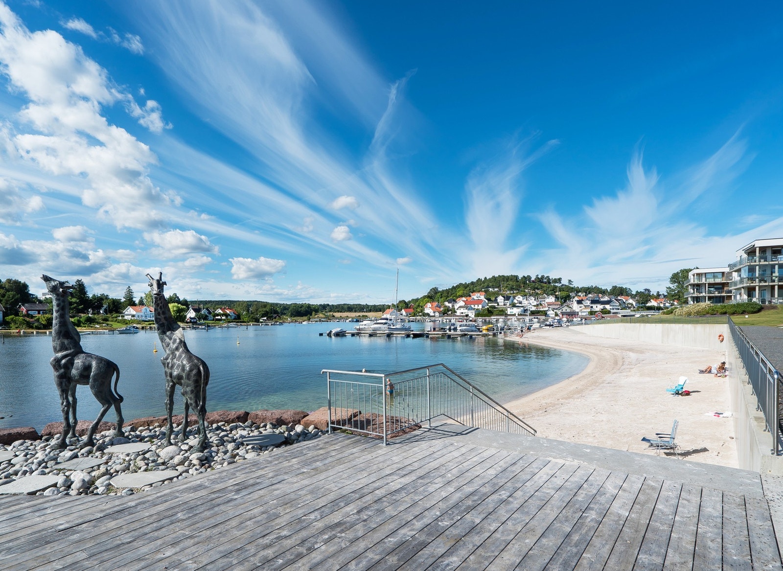 Flott sandstrand på vestsiden av øya Galleribilde