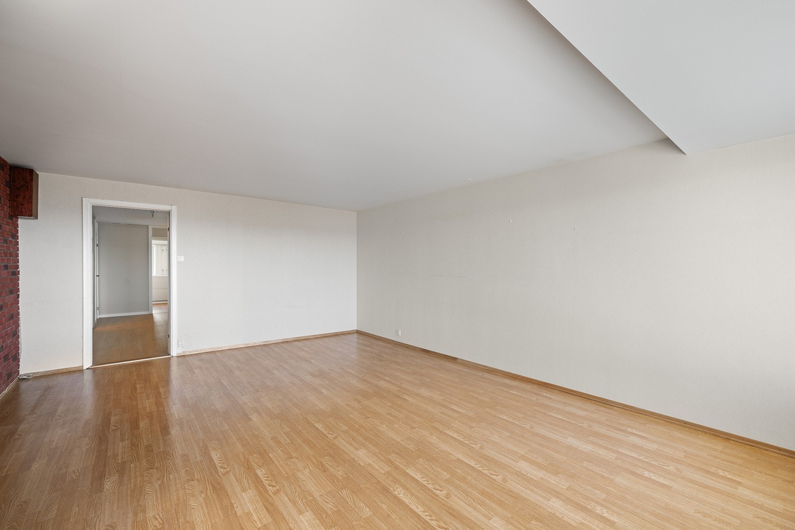 En stor og attraktiv bolig med et stort potensiale. Galleribilde