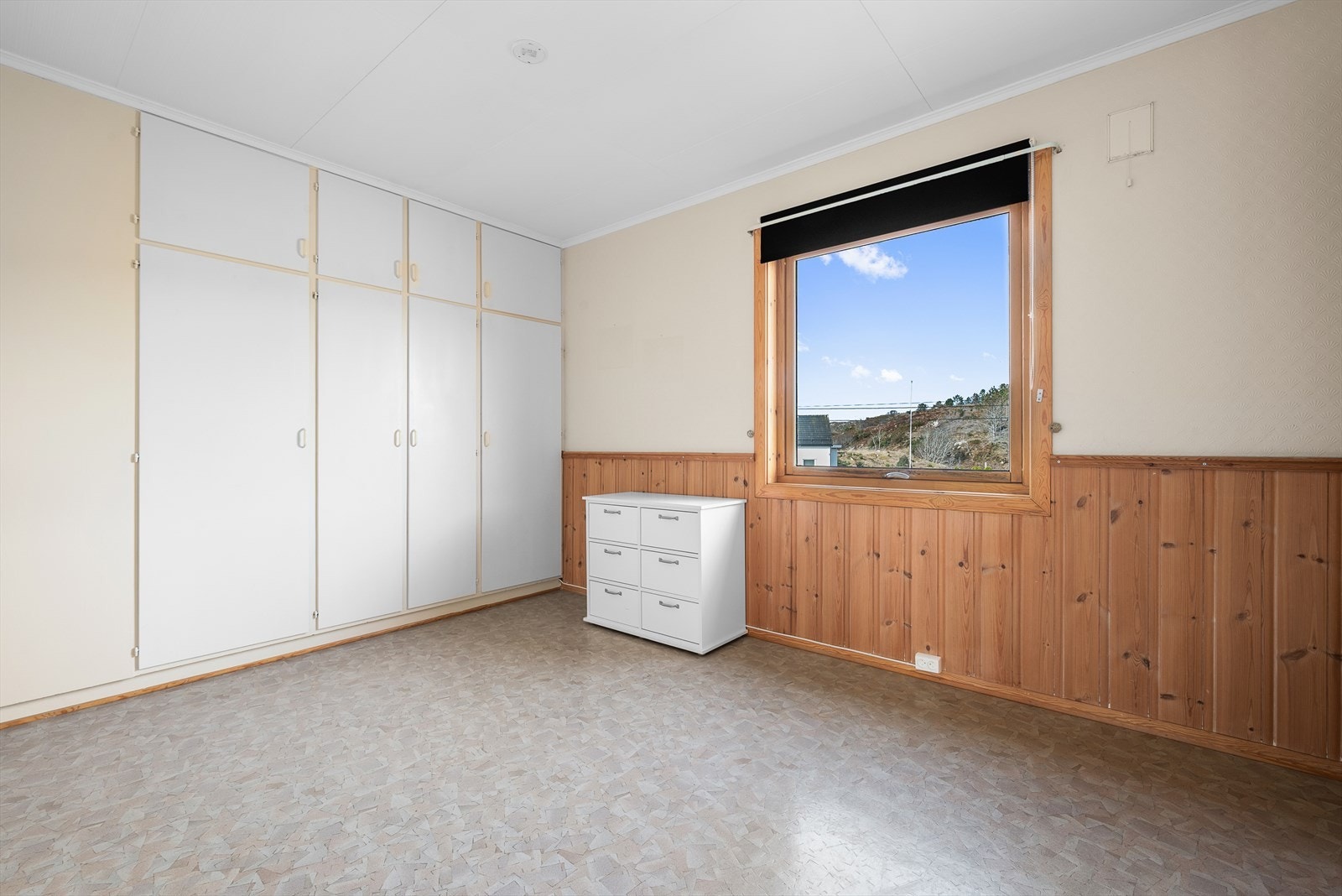 Soverom 1 - Boligen har totalt 3 soverom på hhv. 11,5, 7 og 6 kvm. Galleribilde