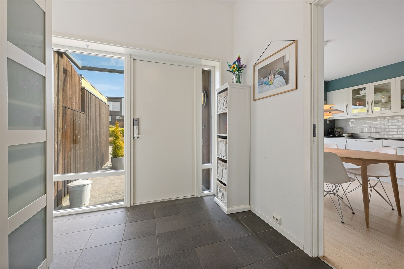 Entré/gang med garderobe Galleribilde