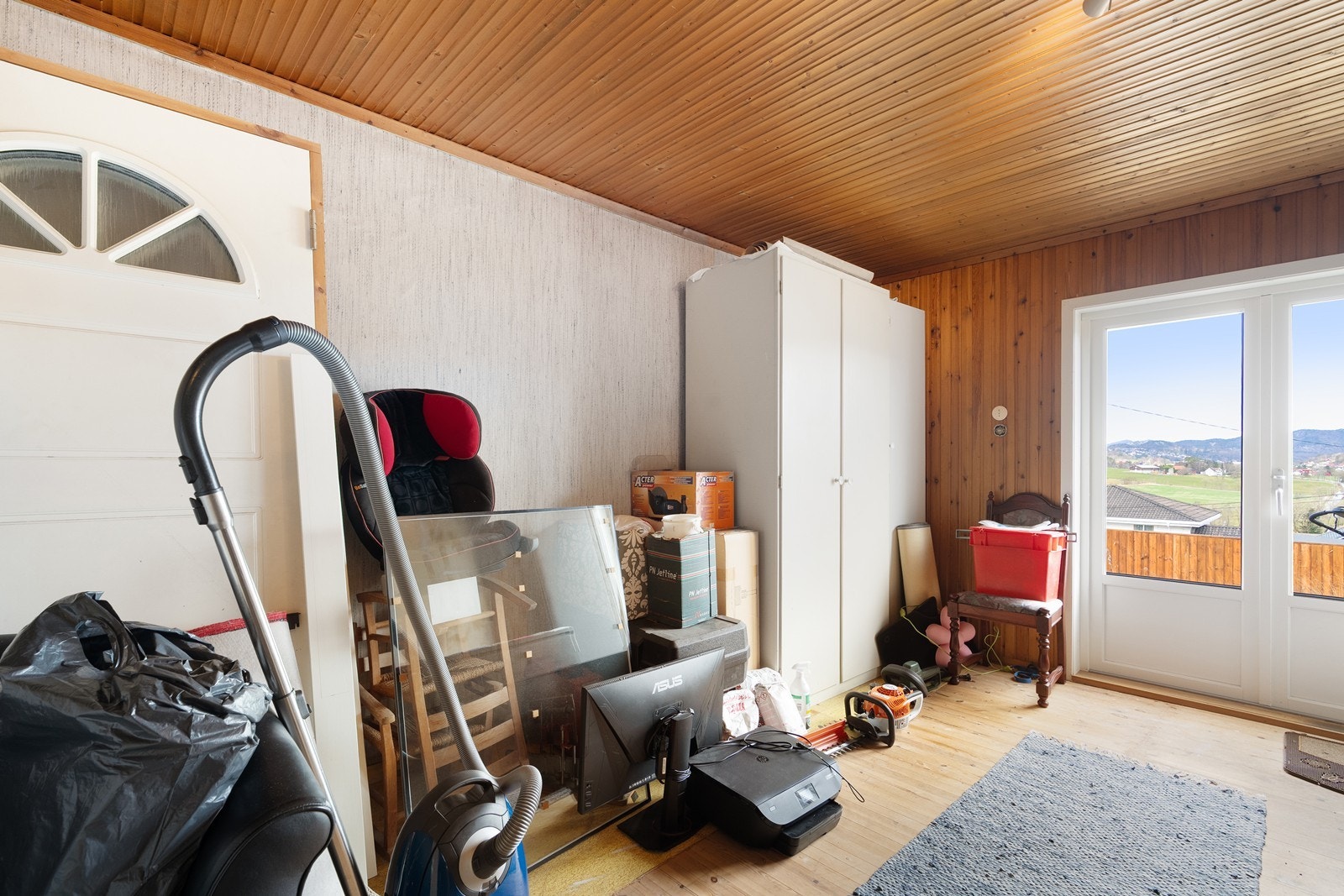 Bod / bi-inngang. Galleribilde