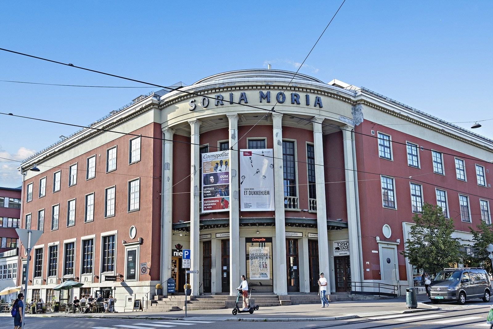 Soria Moria - ikonisk teater- og kulturhus på Torshov med variert underholdning, kun et steinkast fra boligen. Galleribilde