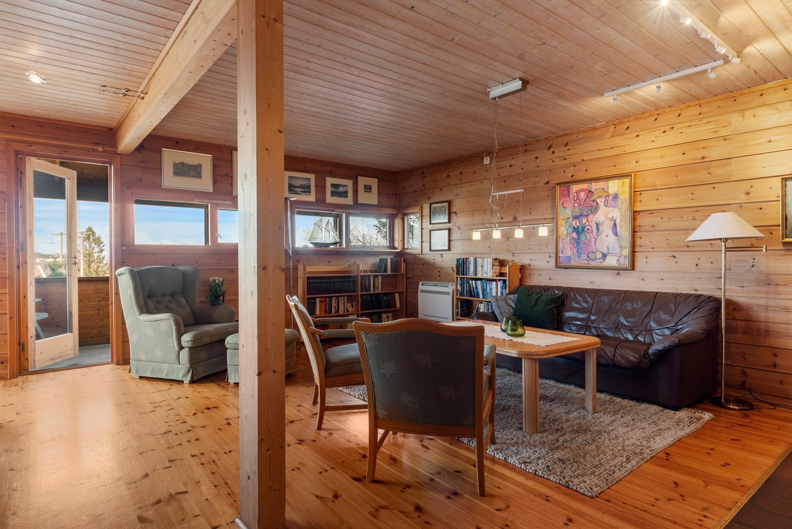 Stue med utsikt mot Levanger sentrum. Galleribilde