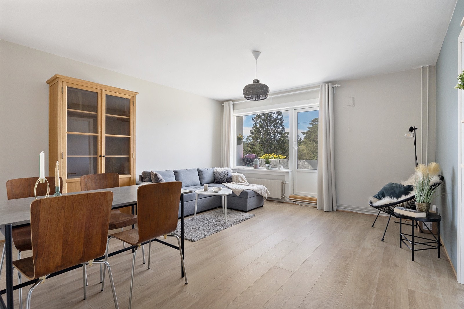 Velkommen til Grusveien 20. Presentert av Andreas Amundsen hos OBOS Eiendomsmeglere, avd. Lambertseter/Manglerud Galleribilde