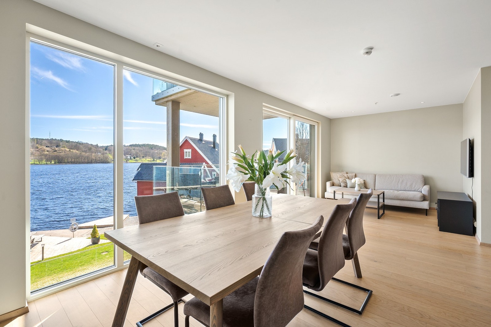 Herlig utsikt fra middagsbordet! Galleribilde