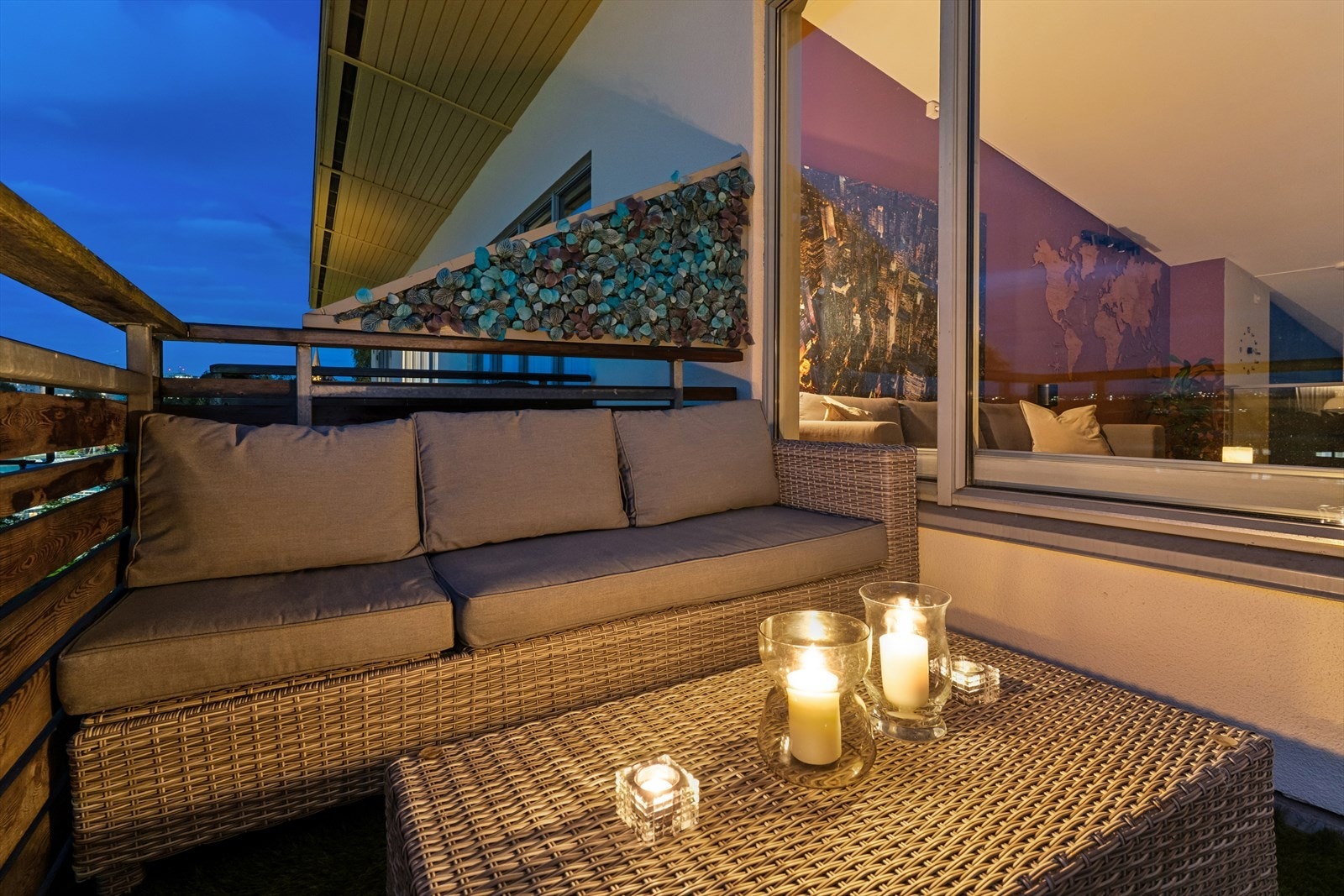 Fra stuen er det utgang til en balkong på ca. 7 m². Galleribilde