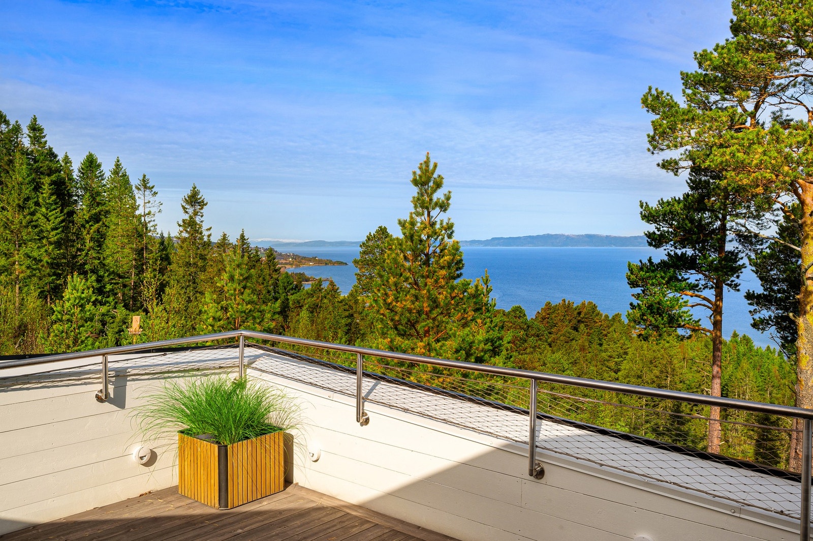 Fantastiske omgivelser også på takterrassen. Galleribilde