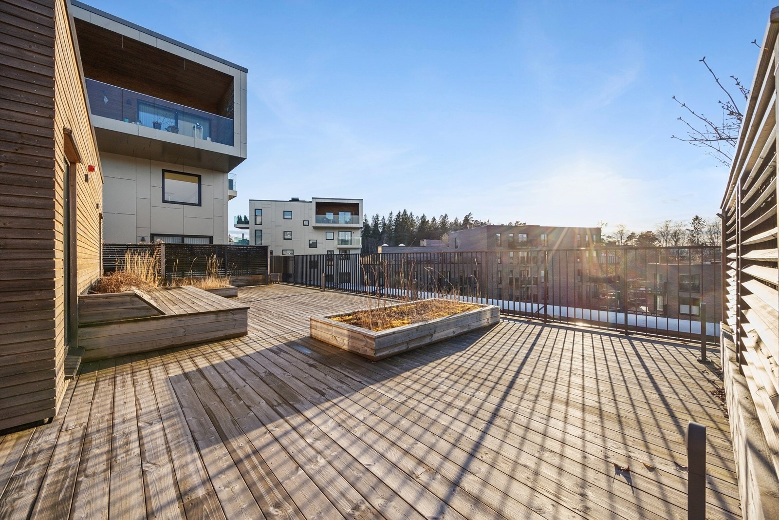 Ta heisen opp til sameiets felles takterrasse! Galleribilde
