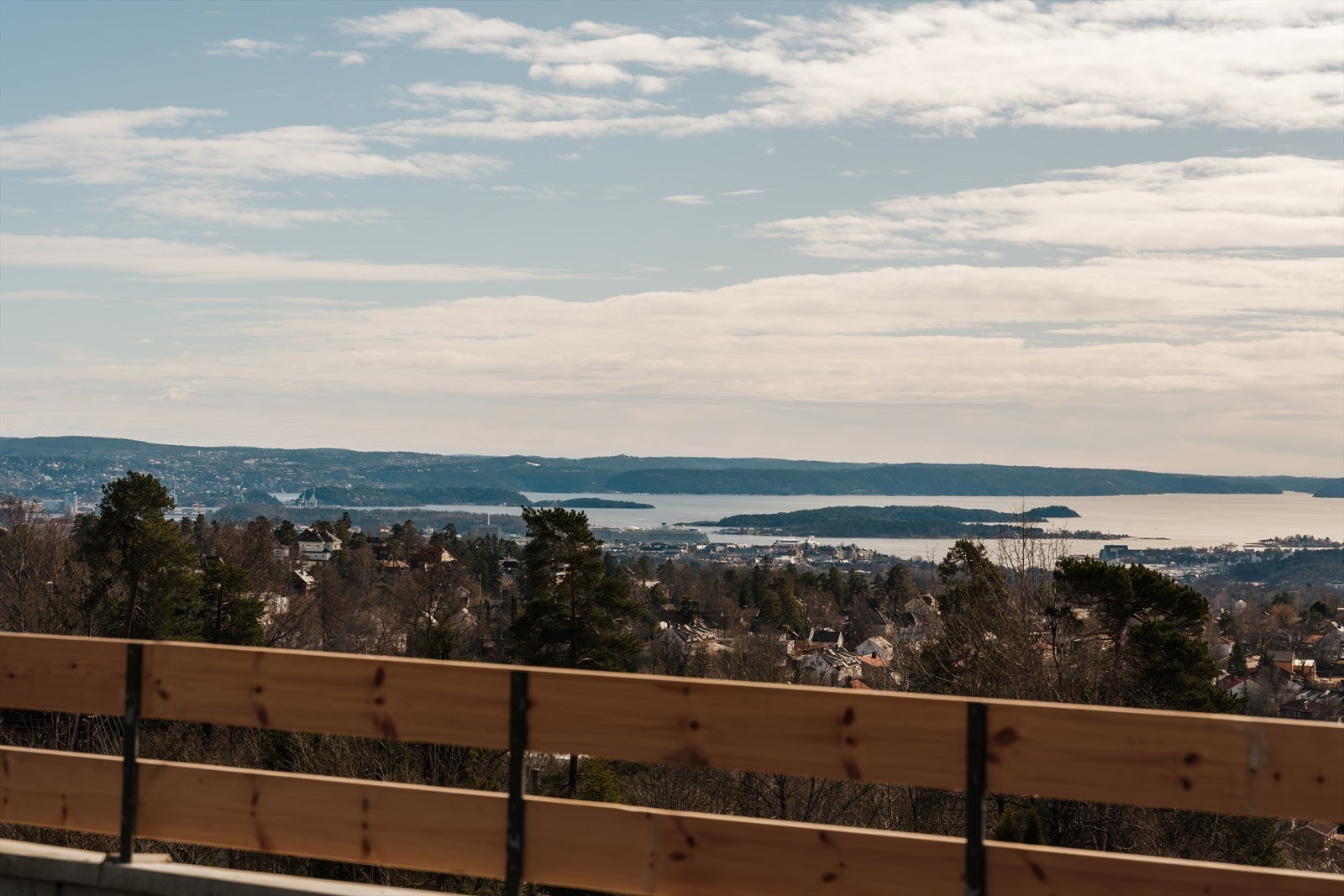 Takterrassen har fantastisk utsikt over Oslo og fjorden. Galleribilde