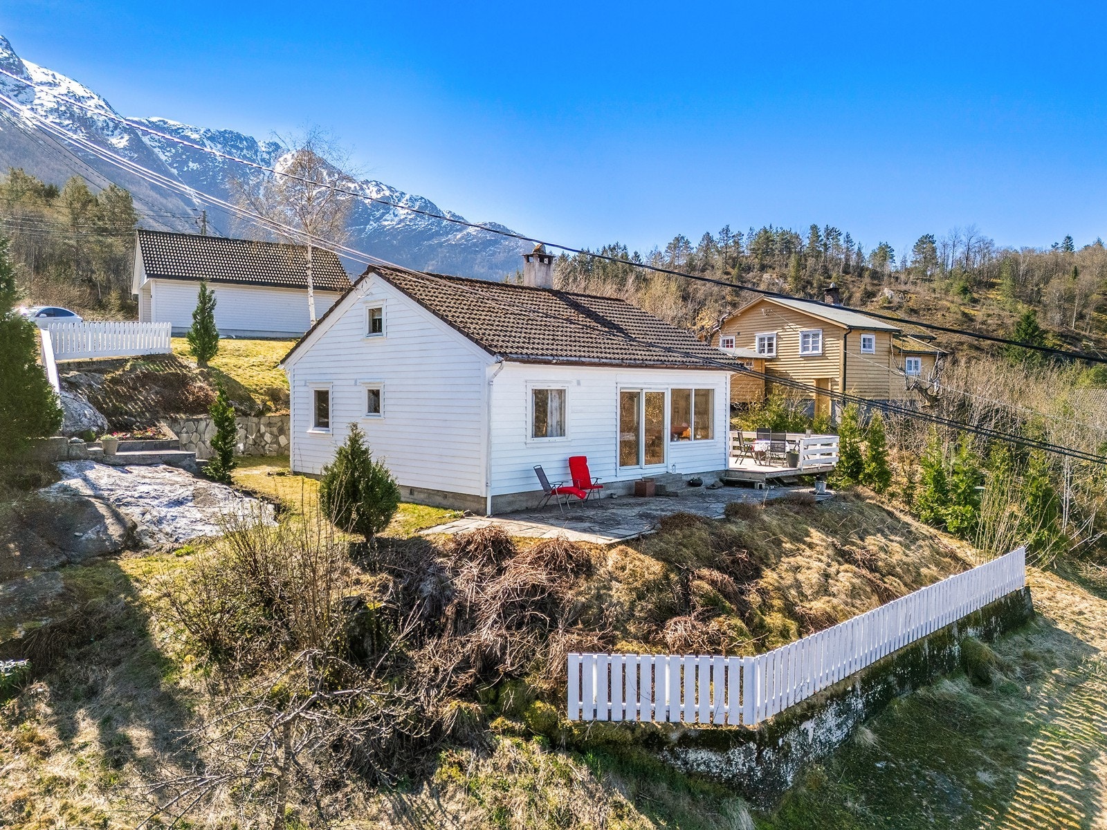 Nordvik Hardanger v/Torstein Mæland har gleden av å presentere Belsnesvegen 69! Foto: Studiovest v/Aleksander Koløy Galleribilde