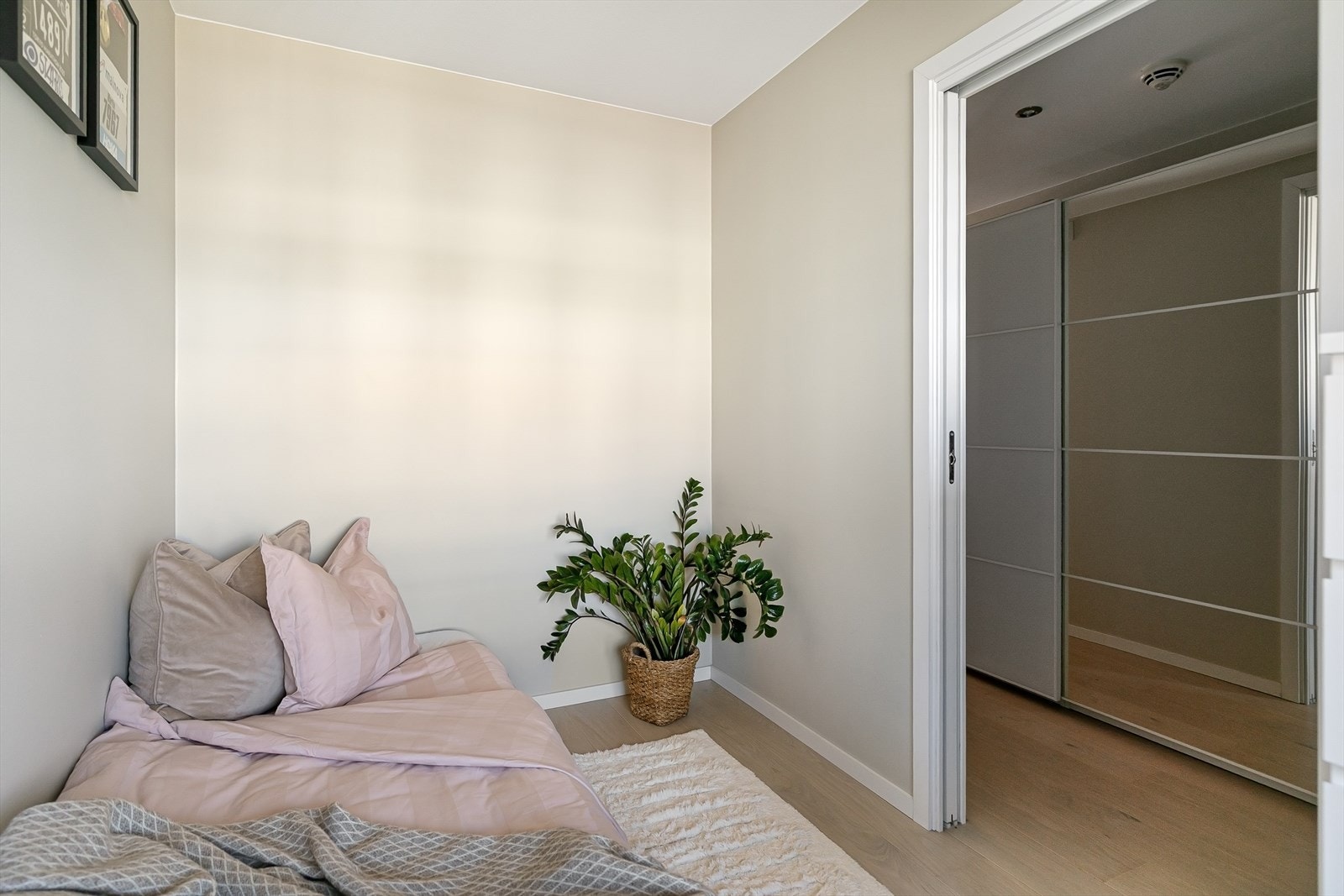 Soverom 2 er perfekt som barnerom, gjesterom eller kontor. Galleribilde