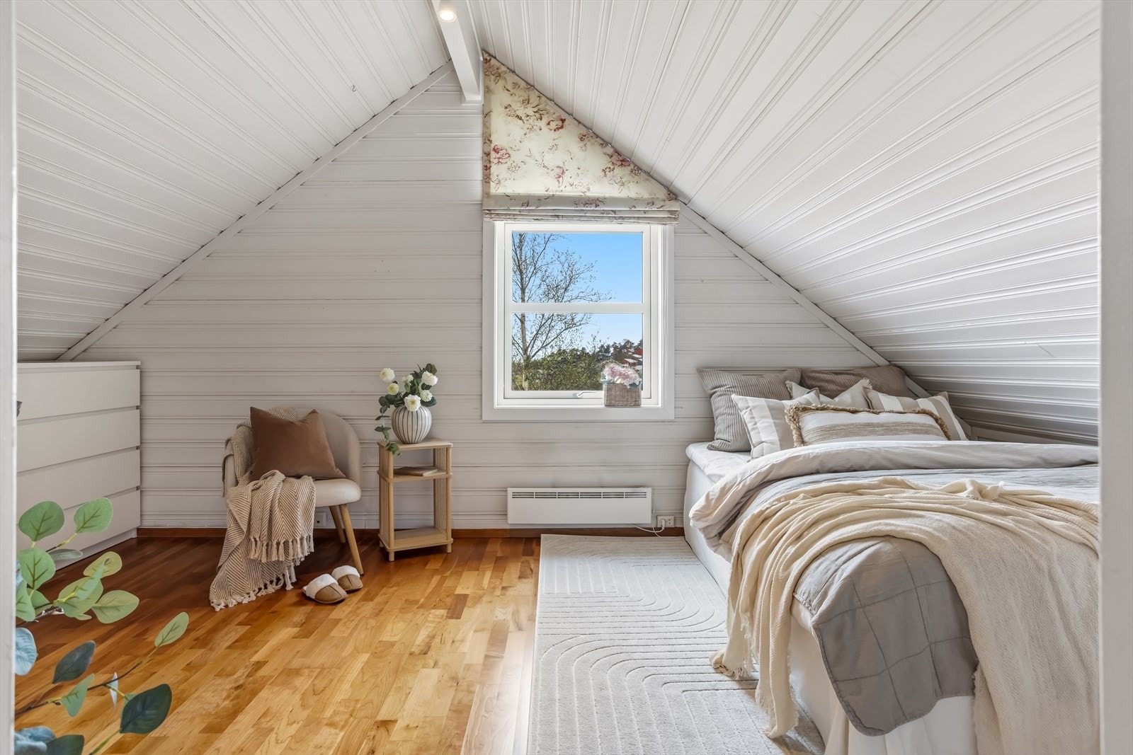 Soverom på loftet måler 17,3 m². Galleribilde
