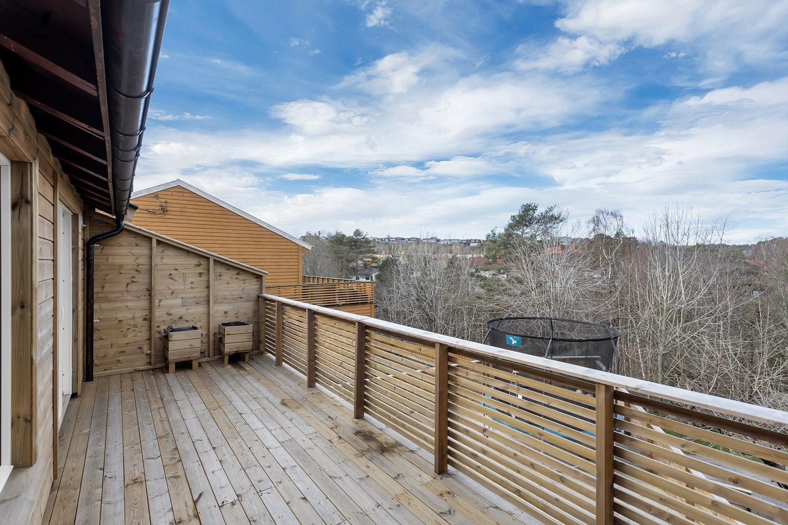 Veranda med adkomst fra stuen. Galleribilde